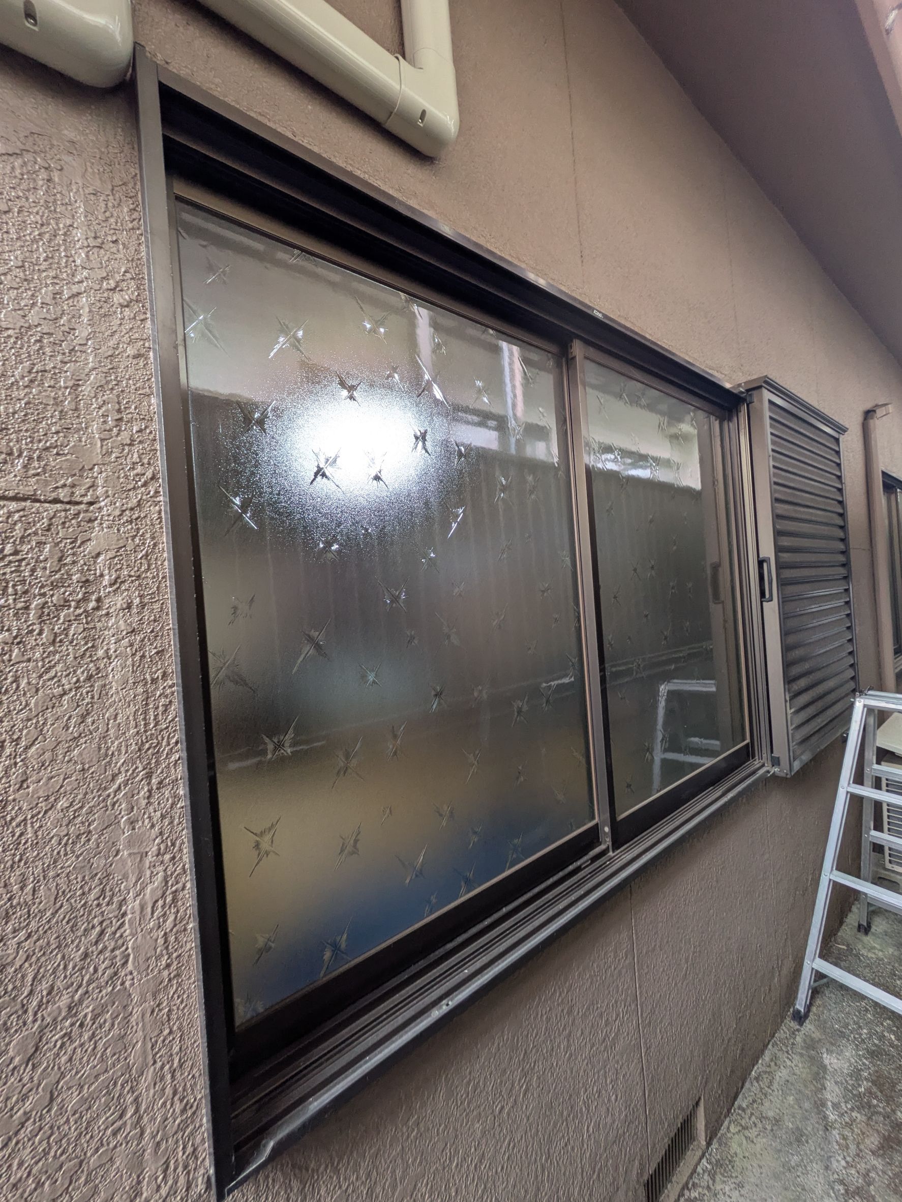 窓カバー工法 施工前④